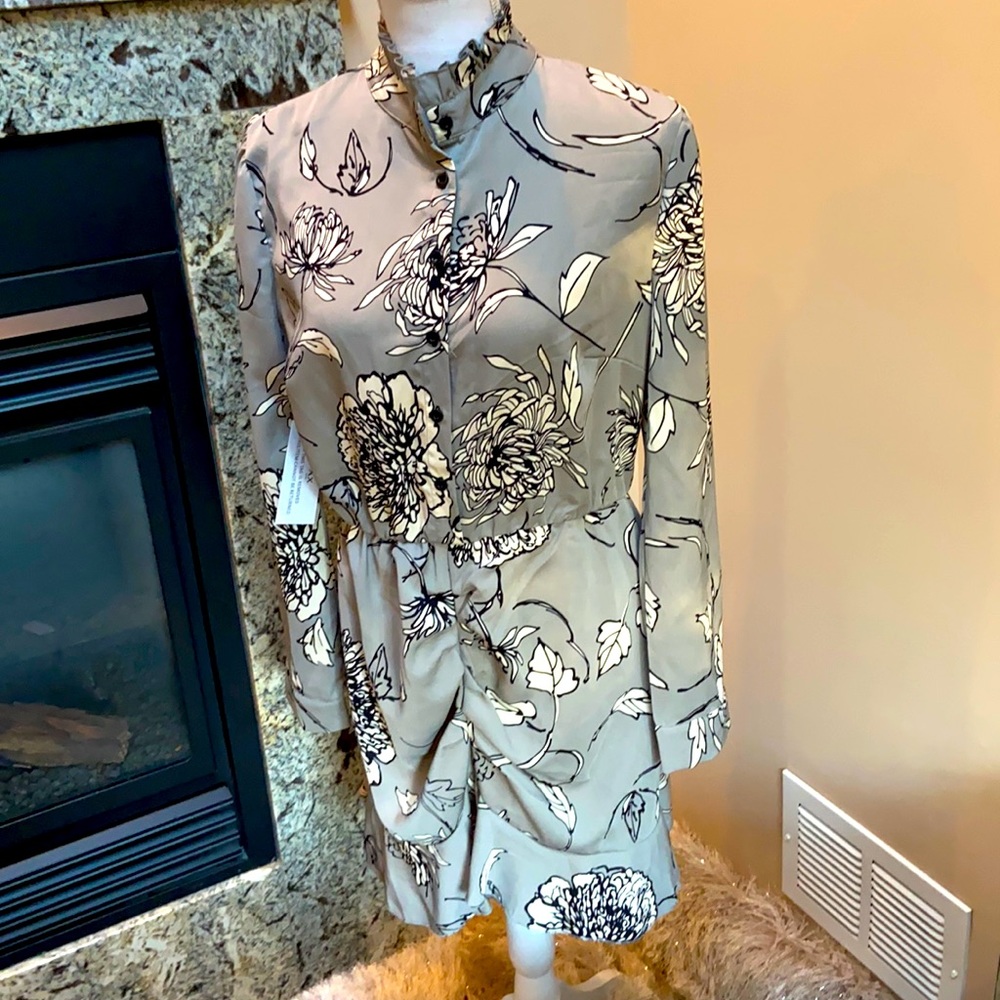 NWT AX Paris grey floral ruched dress size 10 / 12
